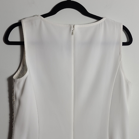ST.JOHN Evening Ivory With Silver and Cream  Elegant Sleeveless Top Size 8 - Picture 14 of 16